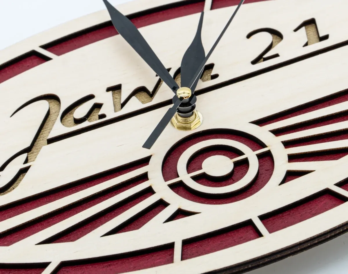 Drevené hodiny Logo Jawa 21