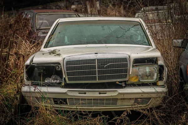 mercedes-vrak-w124.jpg
