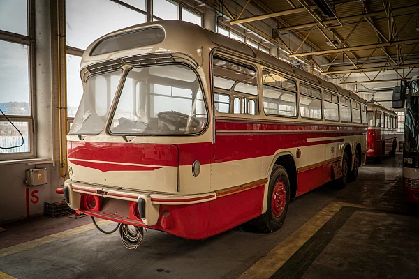 trolejbus-tatra-t.401-13.jpg