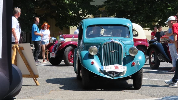 Skoda-Popular-1937.JPG