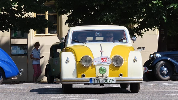 Tatra-77.JPG