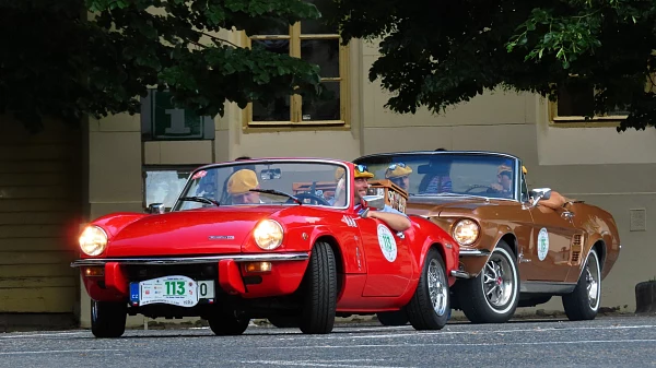 Triumph-Spitfire.JPG
