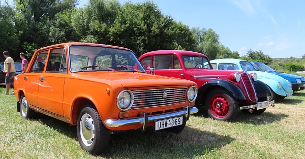 Lada-Vaz.JPG