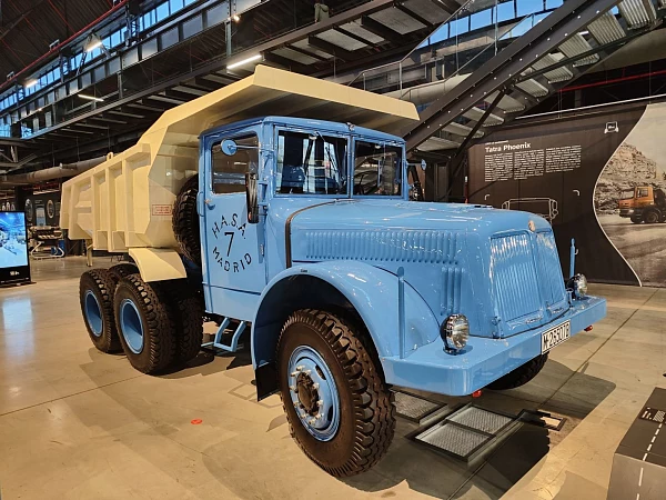 tatra-111-28.jpg